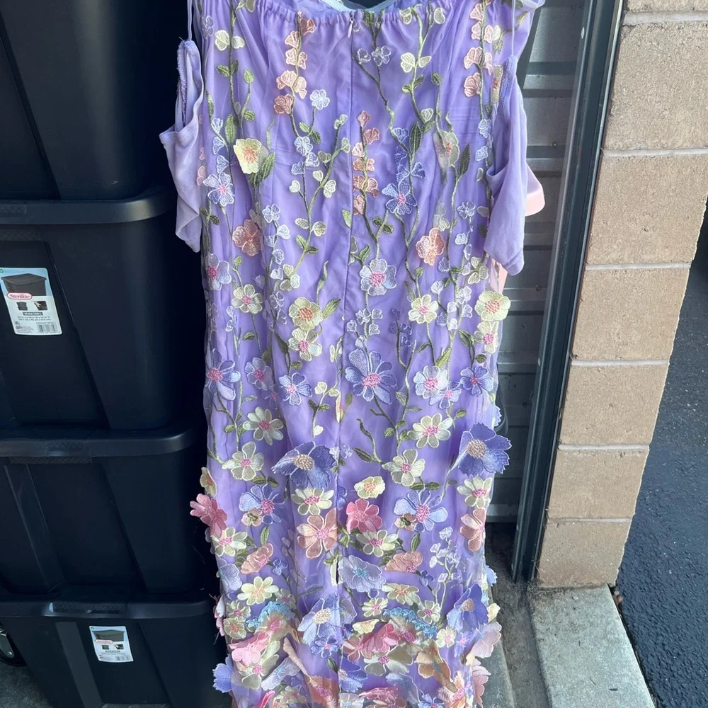 SHEIN Strapless Dress with Floral Embroidery in Lavender - Picture 2 of 6